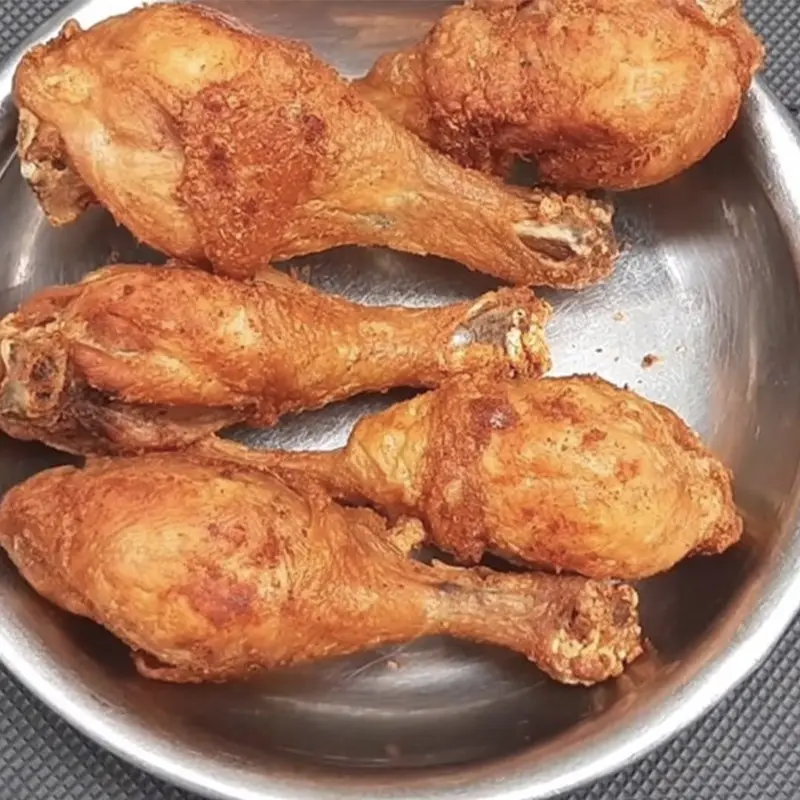 Ảnh bìa Gà Rán Ghiền - Lê Thúc Hoạch