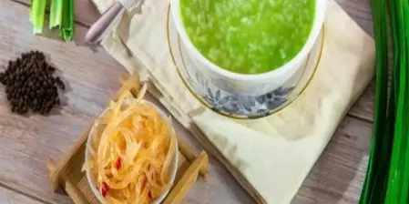 Ảnh bìa Cháo Trắng Lá Dứa - Lê Văn Việt