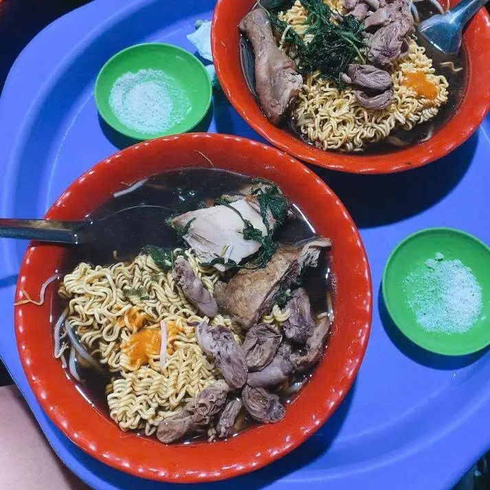 Ảnh bìa Mỳ Gà Tần & Bánh Cuốn Nóng Phố Cổ - Chính Kinh