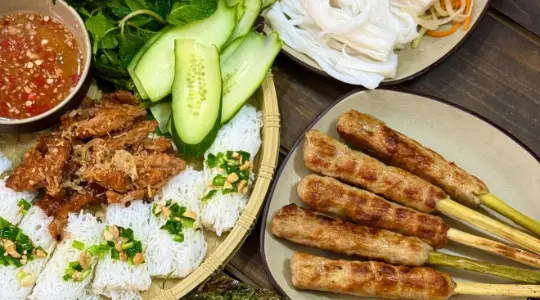 Ảnh bìa Vị Đà Nẵng - Bò Lá Lốt, Bún Thịt Nướng & Nem Lụi - Ngọc Lâm