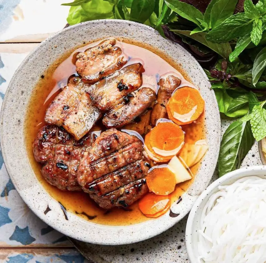 Ảnh bìa Bún Chả Hà Nội Hoàng Minh - Hồng Lạc