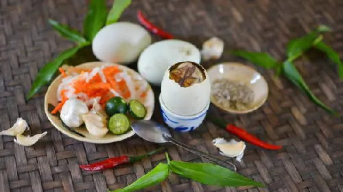 Ảnh bìa Hột Vịt Lộn - Quốc Lộ 22