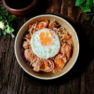Ảnh đại diện Cơm Gà Sốt Cay, Cơm Trộn & Mỳ Cay Moon - Lạc Long Quân