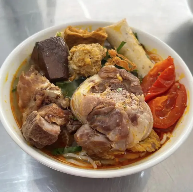 Ảnh bìa Bún Riêu Cua & Trà Tắc Xí Muội - Bình Phú