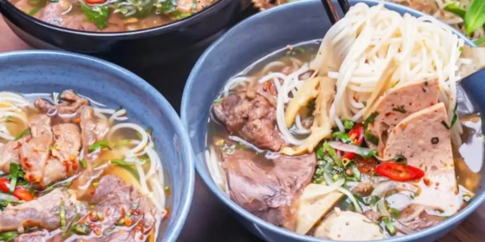 Ảnh bìa Bún Bò Ngon - Nguyễn Gia Trí