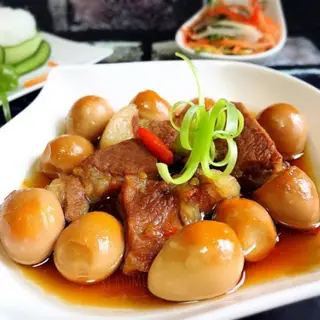 Ảnh đại diện Cơm Lan Anh - Trần Hưng Đạo