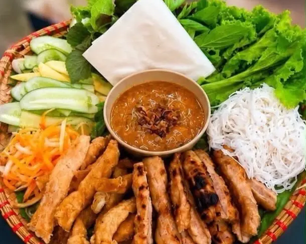 Ảnh bìa Nem Nướng 2004 - Trần Thái Tông