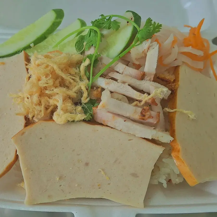 Ảnh bìa Bún Chả Giò Hà Nội, Xôi & Bánh Mì Heo Quay - Nguyễn Văn Quá