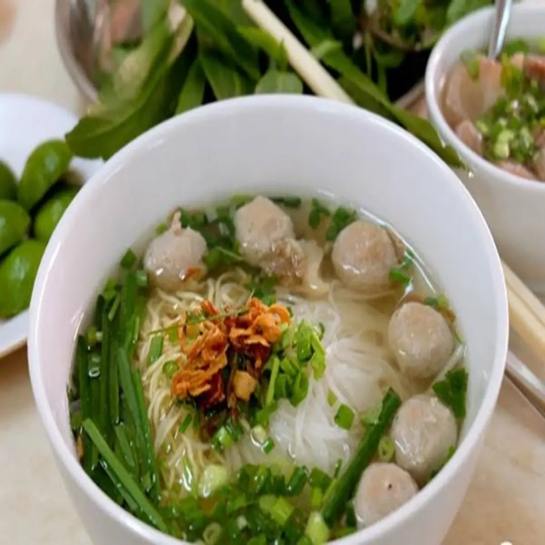 Ảnh bìa Hủ Tiếu Bò Viên - Nguyễn Thành Vĩnh