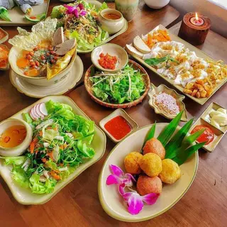 Ảnh đại diện Chay Tuệ An - Trần Bình