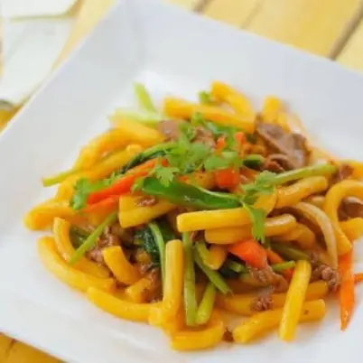 Ảnh bìa Cô Trúc - Nui Xào Bò, Mì Xào Bò & Cơm Chiên Thập Cẩm - Lê Quang Định