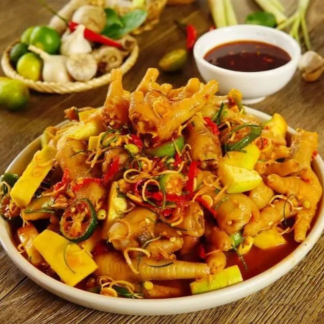 Ảnh bìa Ăn Vặt Ba Cô - Chân Gà Rút Xương Sả Ớt & Sốt Thái - Xuân Đỉnh