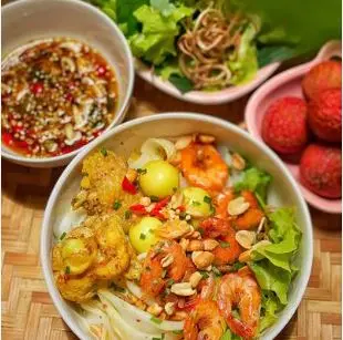 Ảnh bìa Cô Quyên Xứ Quảng - Picity