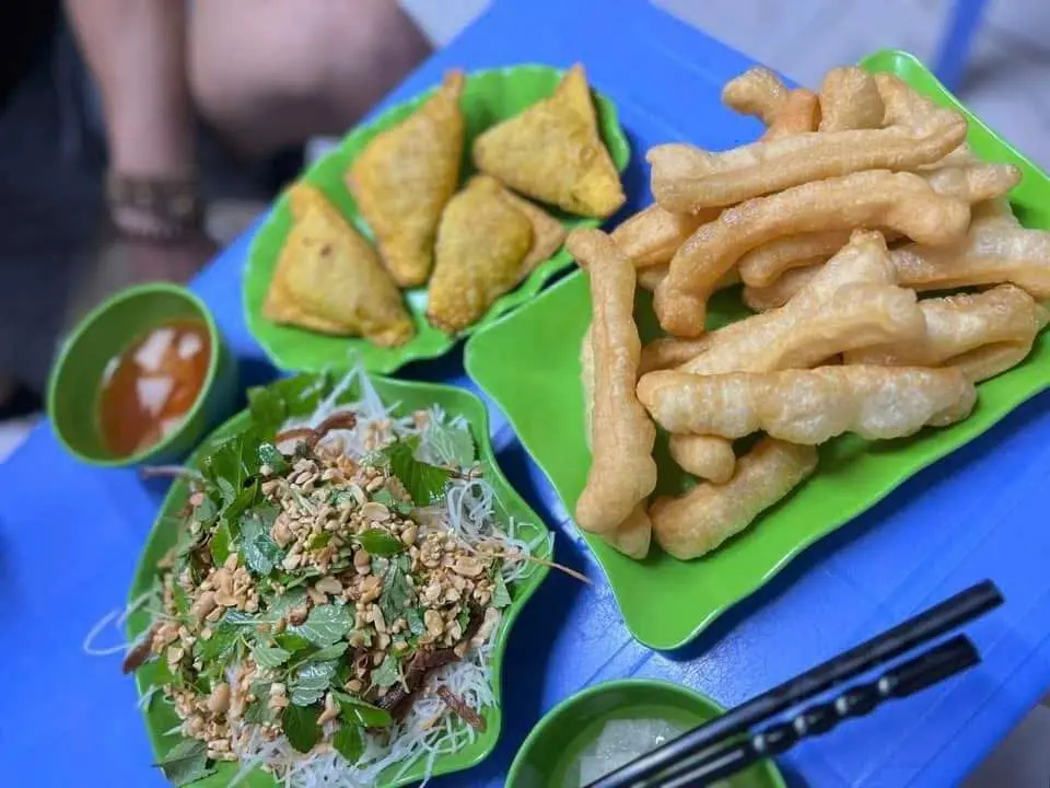 Ảnh bìa Quẩy Nóng & Bánh Gối - Nguyễn Lương Bằng