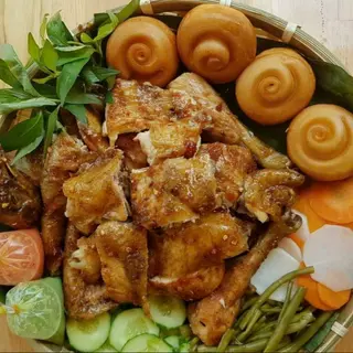 Ảnh đại diện GÀ QUAY BÁNH BAO 68 - Lò Lu