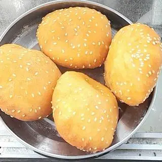 Ảnh đại diện Bánh Tiêu - Tôn Thất Hiệp