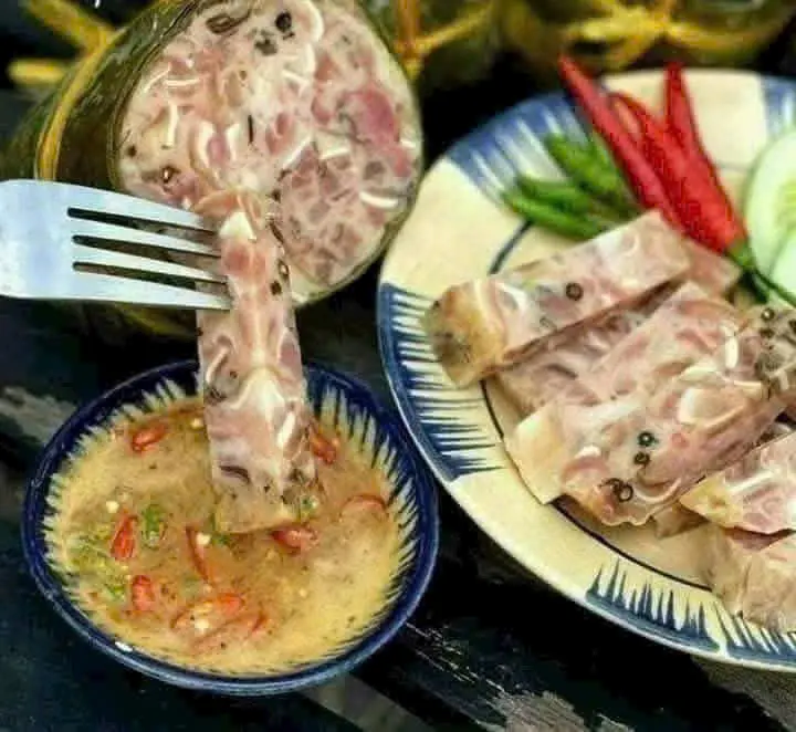Ảnh bìa Tiệm Ăn Vặt Xí Muội - Hoàng Văn Thụ