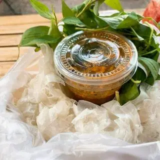 Ảnh đại diện Nhỏ Bán Trà - Bánh Tráng Trộn Mỡ Hành Tóp Mỡ - Chương Dương