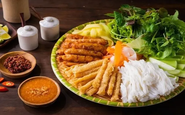 Ảnh bìa Nem Nướng Nha Trang - Wit Café - Nguyễn Viết Xuân