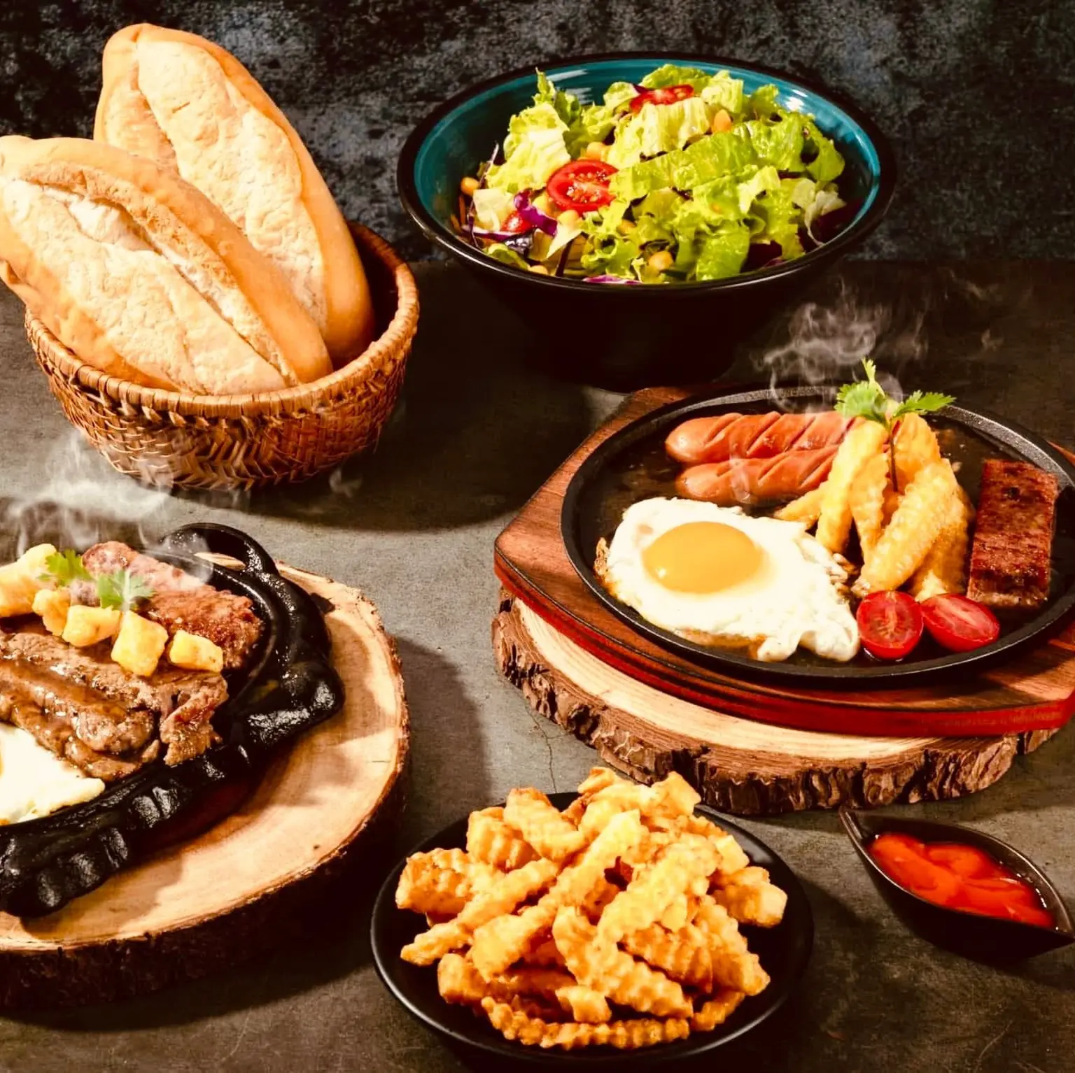 Ảnh bìa Bít Tết Hoè Nhai - KĐT Văn Khê