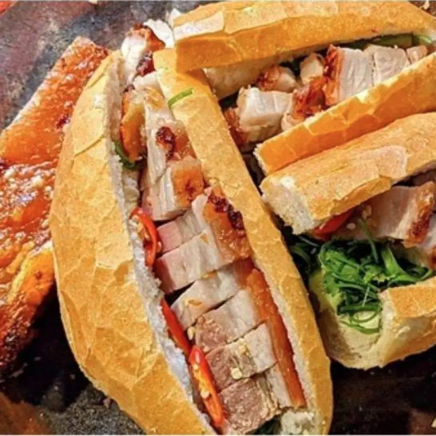 Ảnh bìa Bánh Mì Heo Quay Mai Trân - Phan Khiêm Ích 