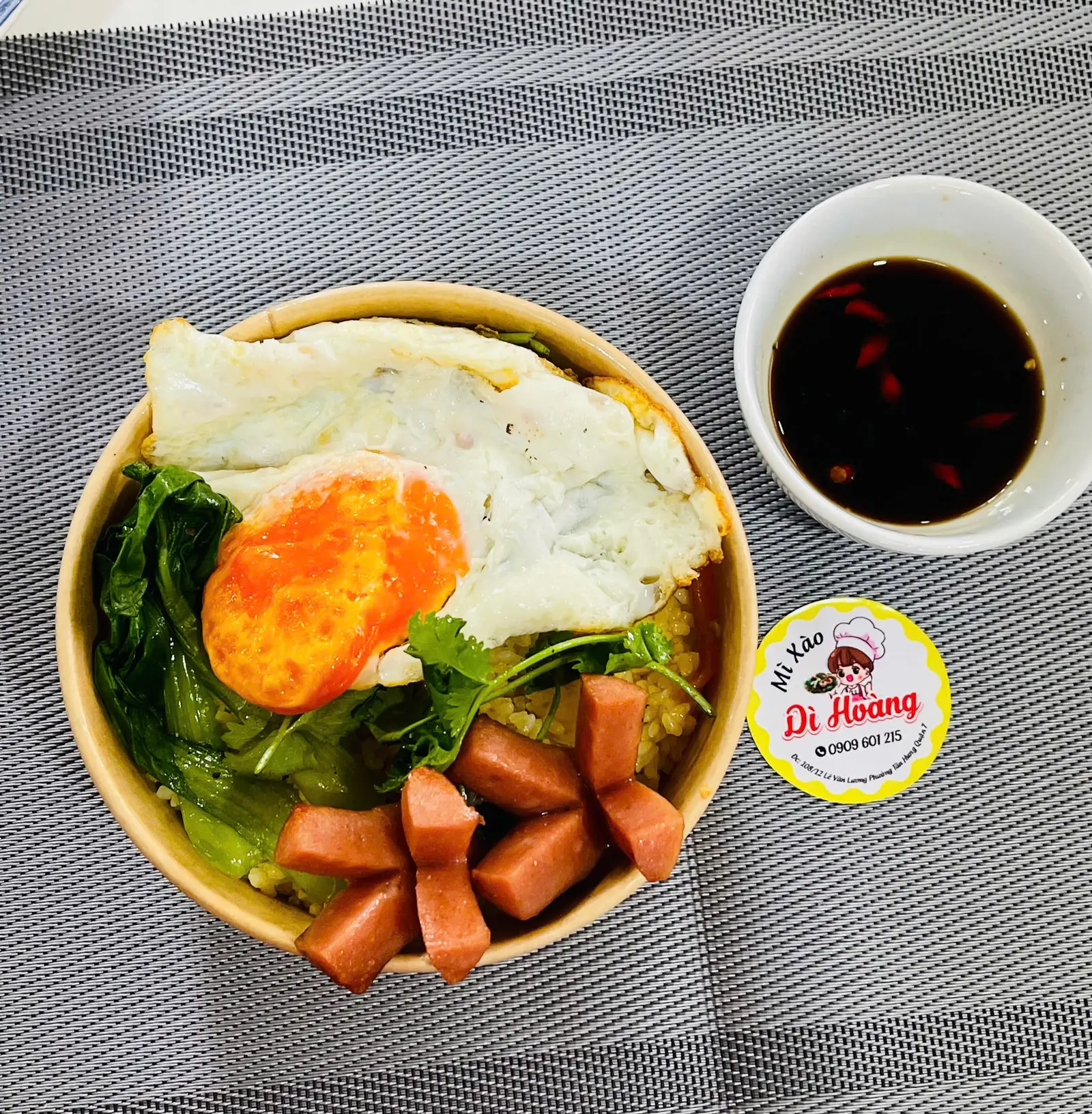 Ảnh bìa Mì Xào Dì Hoàng - Lê Văn Lương