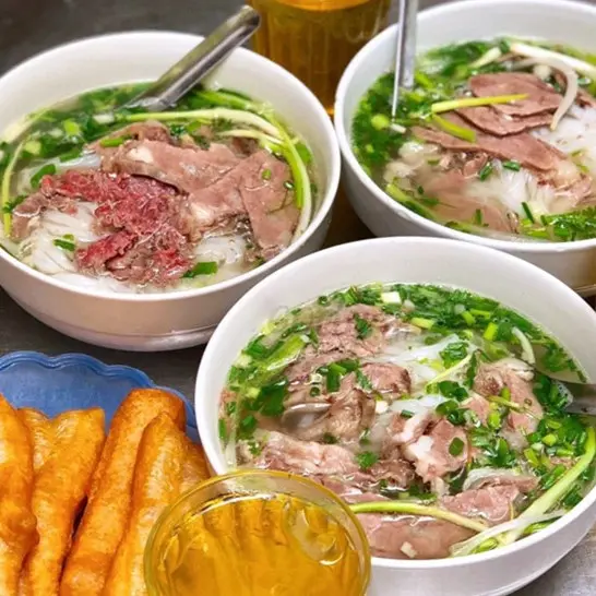 Ảnh bìa Phở Hoà Hưng - Cách Mạng Tháng Tám