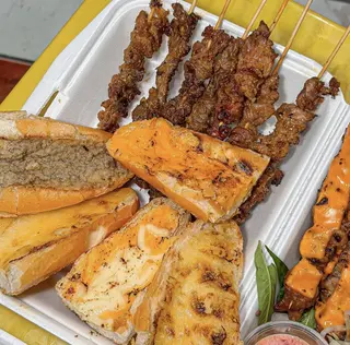 Ảnh đại diện Xiên Thịt Nướng & Bánh Mì - Huỳnh Tấn Phát