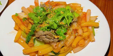Ảnh bìa Tiệm Ăn Chery Vân - Nui Xào Bò, Mì Xào Bò & Mì Trộn - DN4