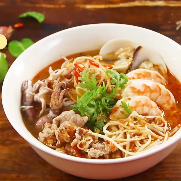Ảnh bìa BÚN THÁI & MÌ TRỘN MỢ 3 - Đào Trí