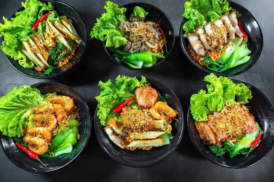 Ảnh bìa Mì Trộn Sa Tế & Cơm Gà Xối Mỡ - Huy Mập - Vũ Huy Tấn