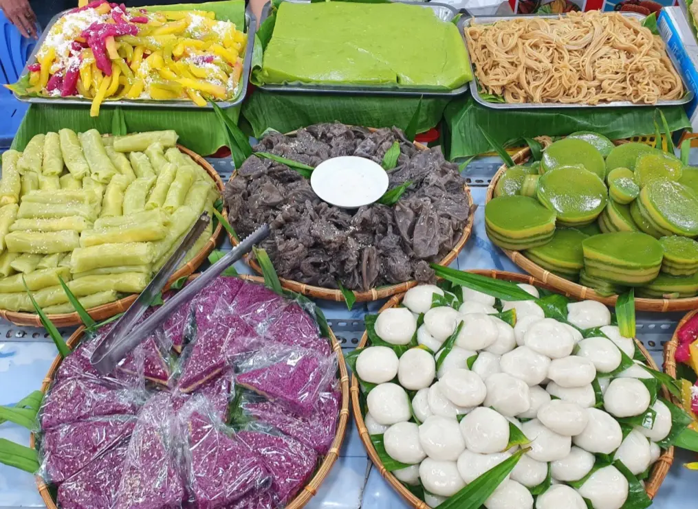 Ảnh bìa Ăn Vặt Kim Anh - Bánh Tét, Nem Lai Vung - Hồ Học Lãm