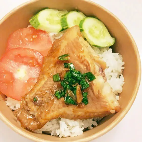 Ảnh bìa Tiệm Cơm Hai Hưng - Huỳnh Văn Bánh