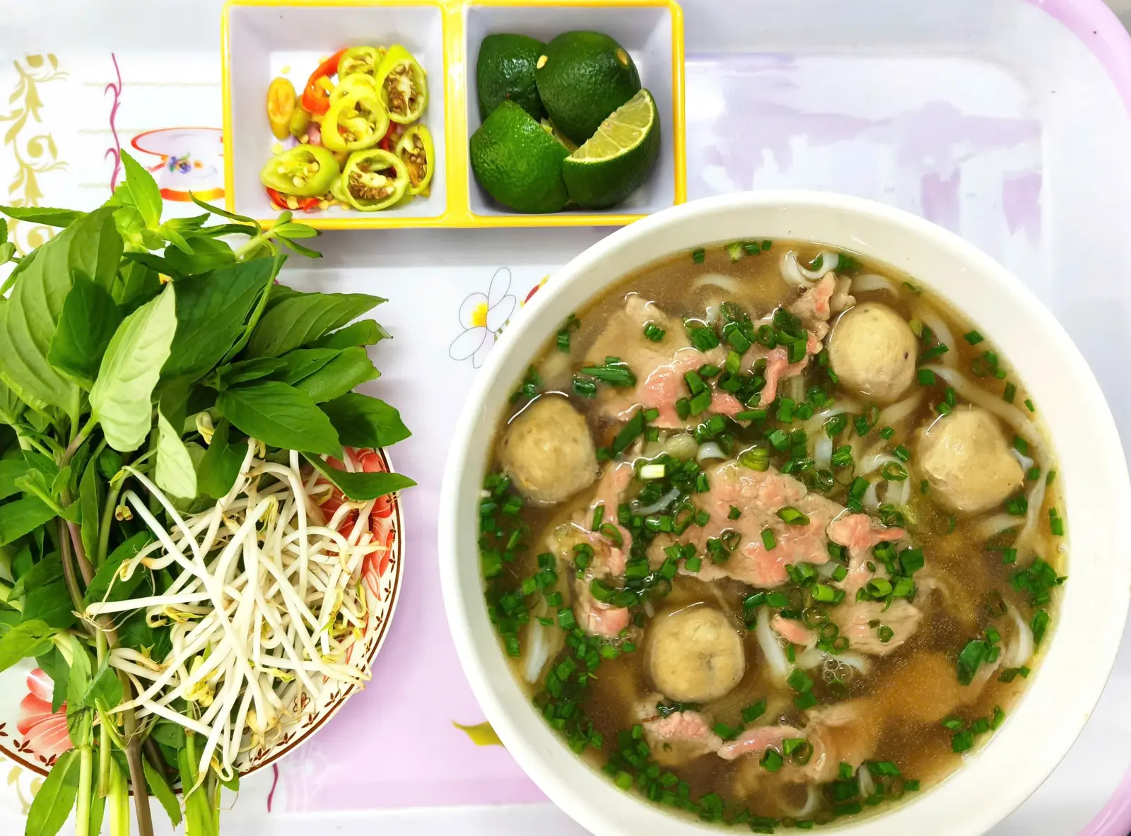 Ảnh bìa Phở Bò Thuốc Bắc - Đường Số 2
