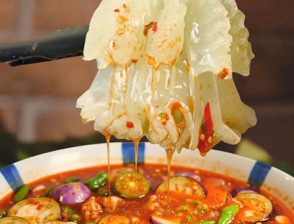 Ảnh bìa Tiệm Sứa Nè - Sứa Sốt Thái & Sốt Mắm Nhĩ - Nguyễn Hới