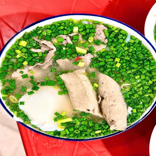 Ảnh bìa Bé Dy - Bún Nước & Mì Trộn Tôm Bò - Nguyễn Đình Chiểu