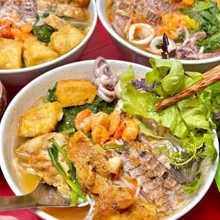 Ảnh đại diện Chiến Tây - Bún Hải Sản Sốt Chanh Leo - Tô Hiệu Nhỏ