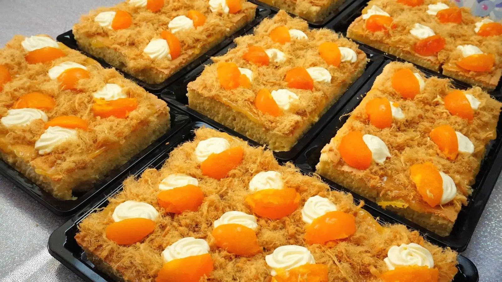 Ảnh bìa Mèo Tròn - Bông Lan Trứng Muối & Bánh Tráng - Điện Biên Phủ