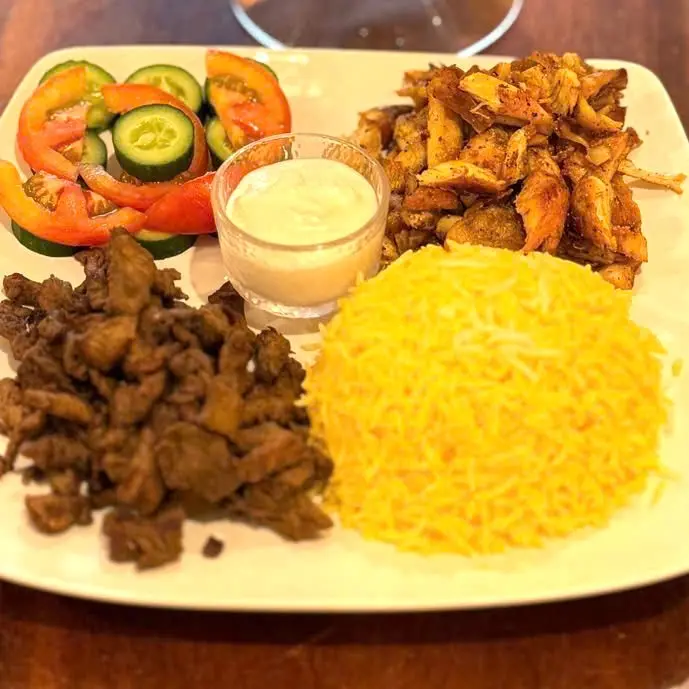 Ảnh bìa Pyramids Restaurant Halal Good & Coffee - Lê Công Kiều