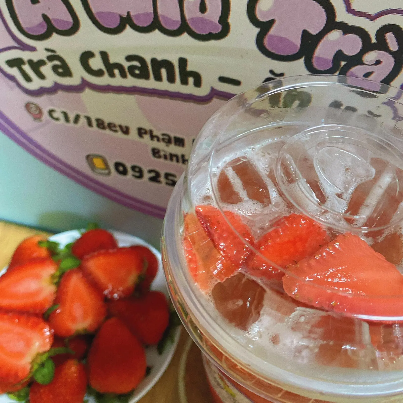 Ảnh bìa A Miu Trà - Phạm Hùng