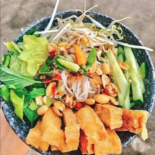 Ảnh bìa Tiệm Bún Nước Tương & Cà Phê Buôn Mê Cô Ngọc - Nguyễn Thượng Hiền