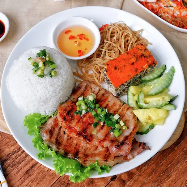 Ảnh bìa Cơm Tấm Vinh - Đào Trí