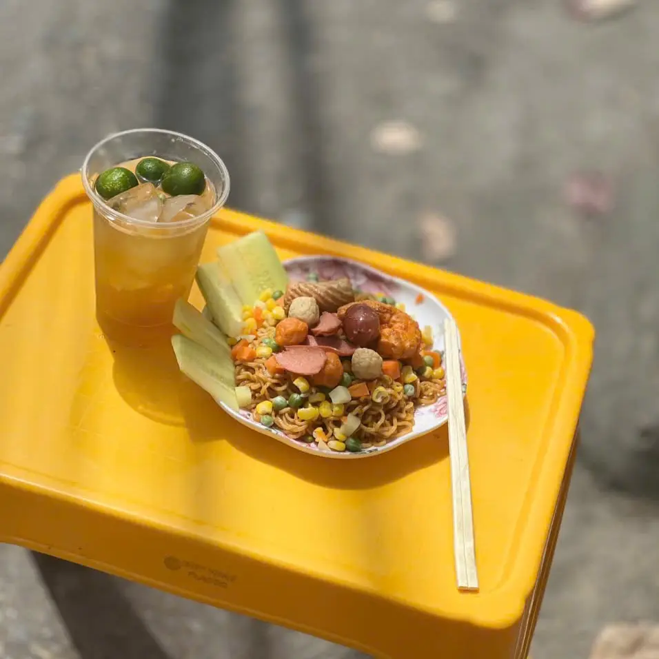 Ảnh bìa Bếp Chị Trang - Bánh Mì Muối Ớt & Mì Trộn Indomie - Ô Cách