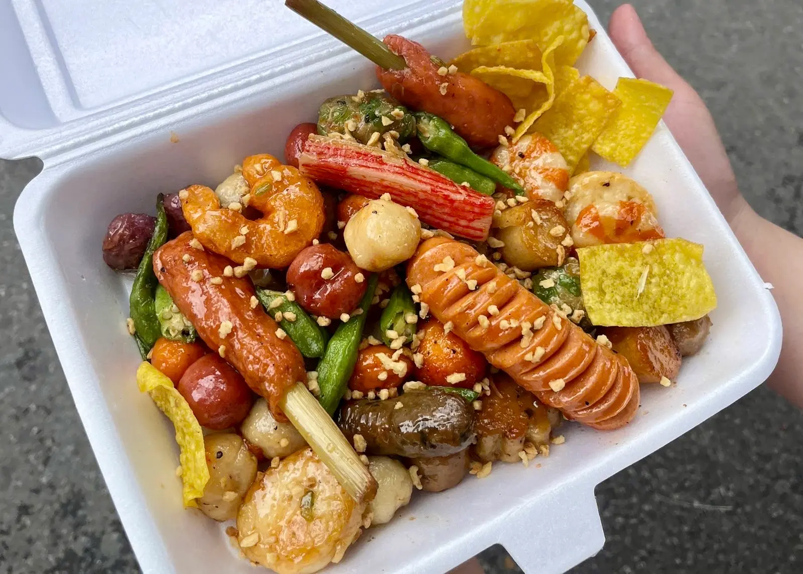 Ảnh bìa Ăn Vặt Thy Thy - Chân Gà, Cá Viên Chiên & Mì Trộn - Lê Trọng Tấn