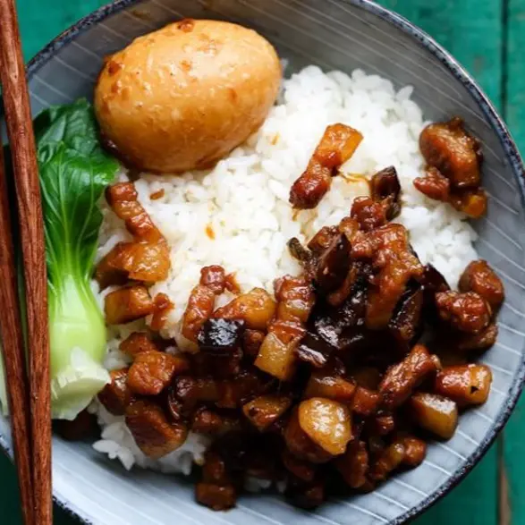 Ảnh bìa Bếp Cô Mèo - Cơm Văn Phòng, Mì Trộn, Đồ Ăn Vặt - Hoàng Lê Kha