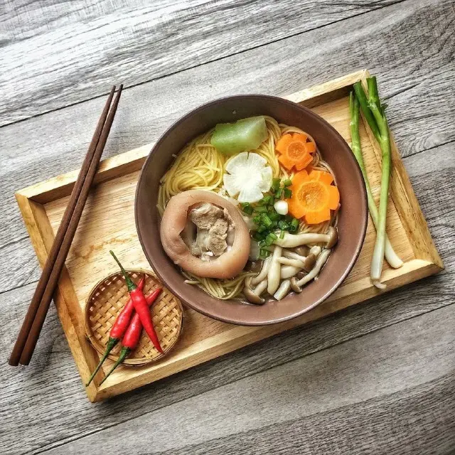 Ảnh bìa Mì Tiềm Trần Gia - Huỳnh Văn Nghệ