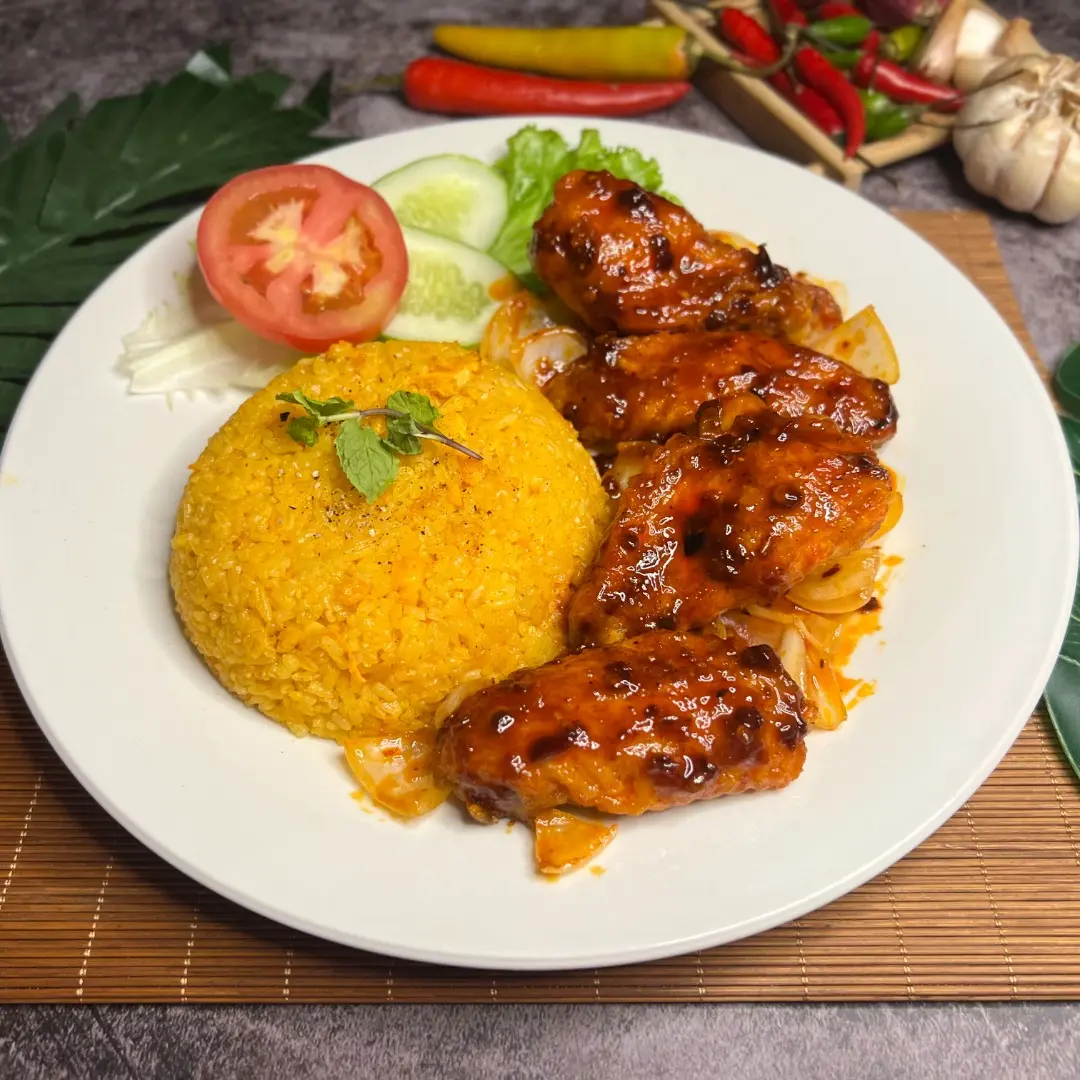 Ảnh bìa Lâm Khuê Quán - Cơm Chiên, Mì Xào Giòn & Hủ Tíu Xào - Thạch Lam   