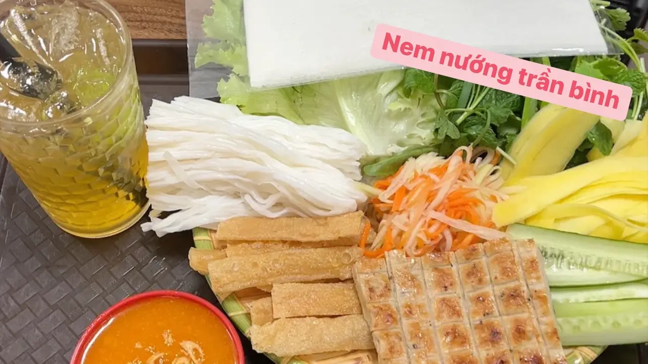 Ảnh bìa Nem Nướng Nha Trang Trần Bình - Nguyễn Xiển