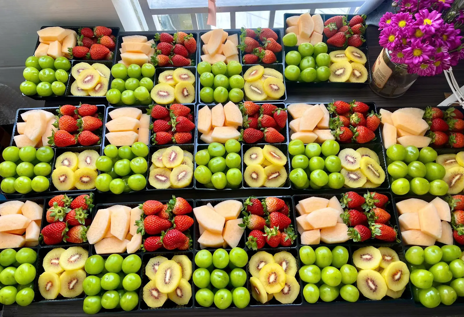 Ảnh bìa SEASON FRUIT - Trái Cây Cắt Sẵn - Phạm Ngũ Lão