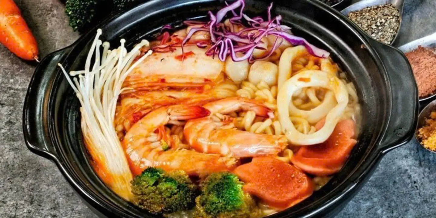Ảnh bìa Hủ Tiếu Nam Vang - Dương Phát - Nguyễn Thị Huê